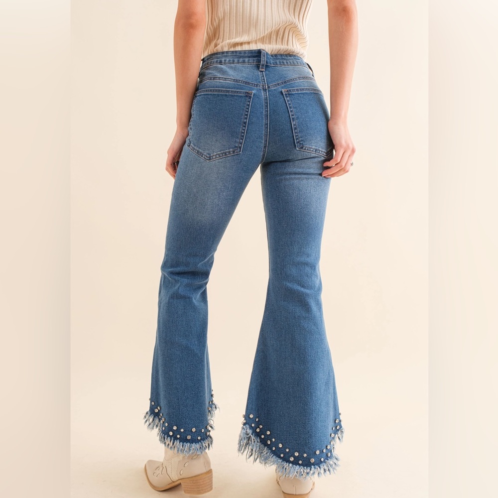 Distressed Fringe Bottom Edge Rhinestone Detailed Denim Jeans - Picture 3 of 9